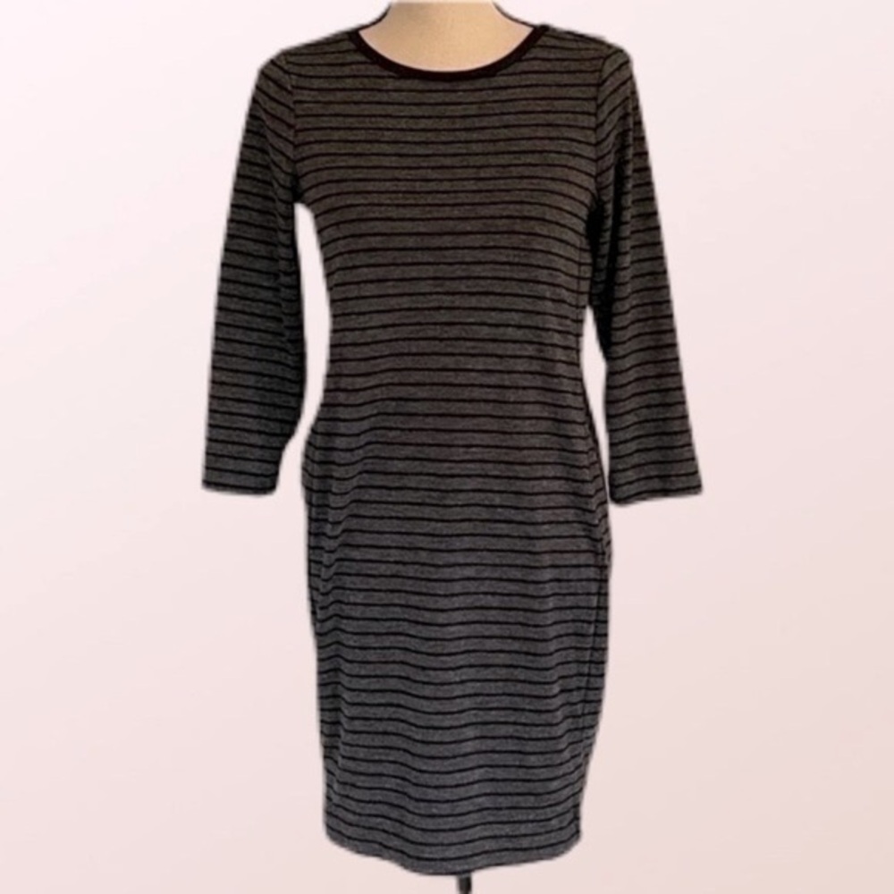 LOFT dark grey with thin black stripes bodycon striped dress. Size XS. EUC